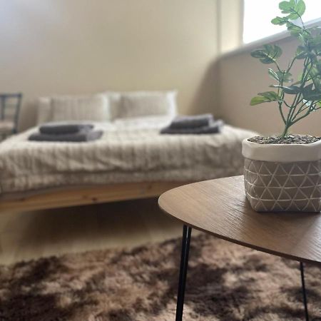 Garzon/ Studio Apartment Sahy Buitenkant foto